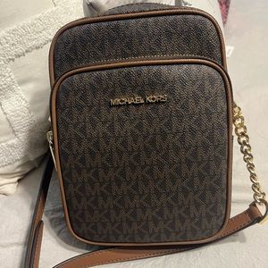 Michael Kors Crossbody